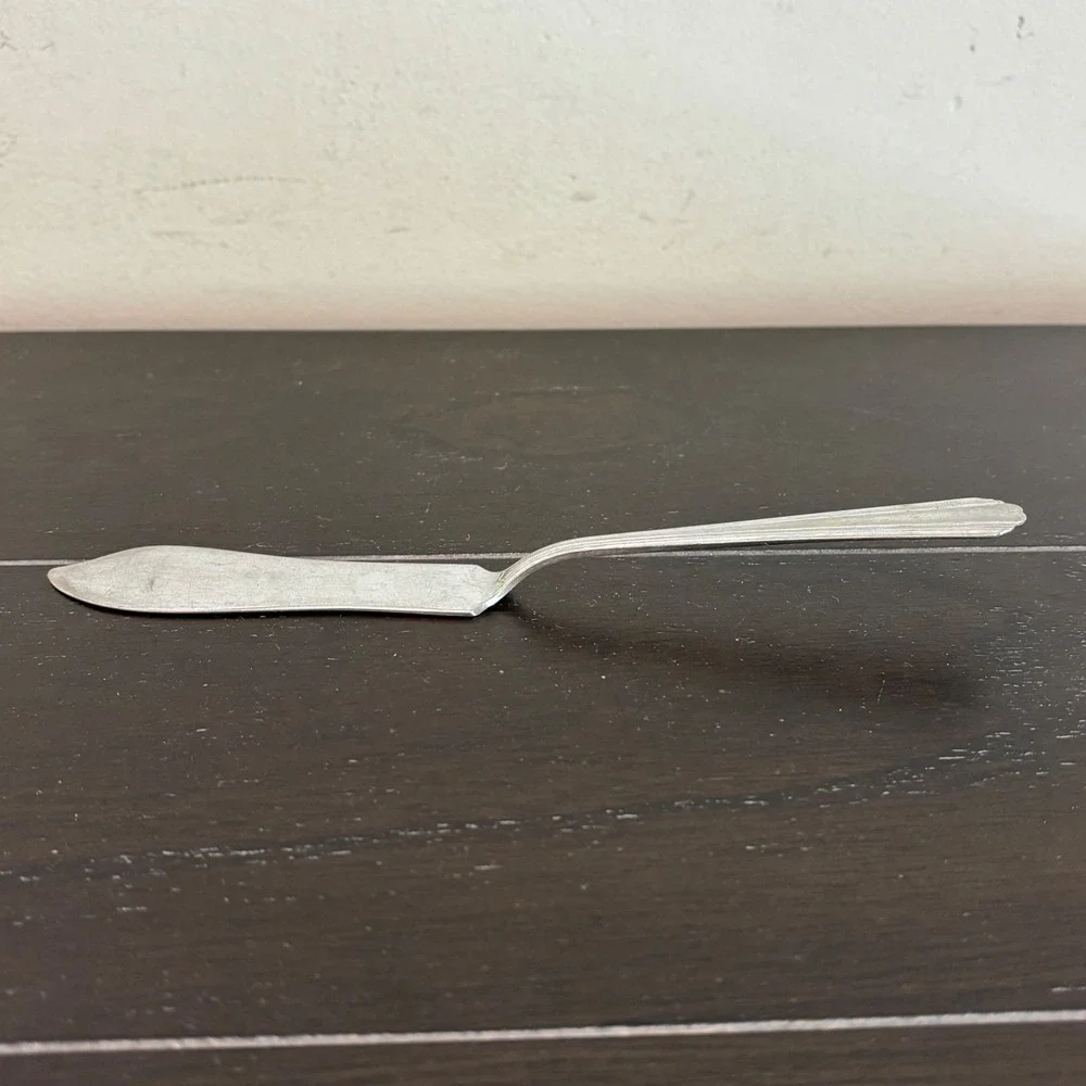 Vintage Perma-Brite Butter‎ Spreader Knife Made in USA Silver Art Deco Ridged 7